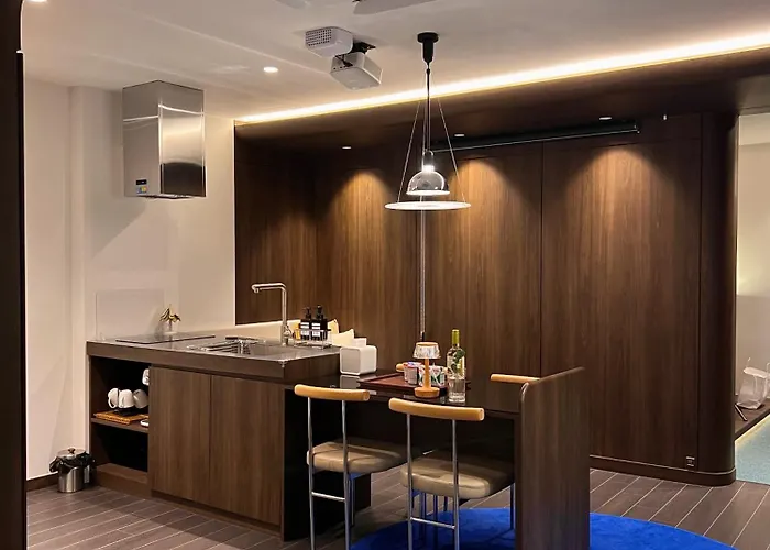 Apartment 404